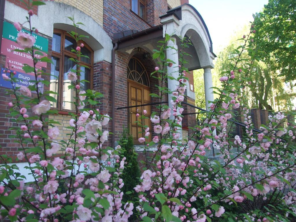 Pokoje Goscinne Centrum Kultury Prawoslawnej ビャウィストク エクステリア 写真